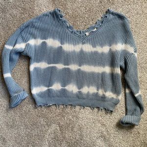 Jessica Simpson blue & white distressed crop sweater
